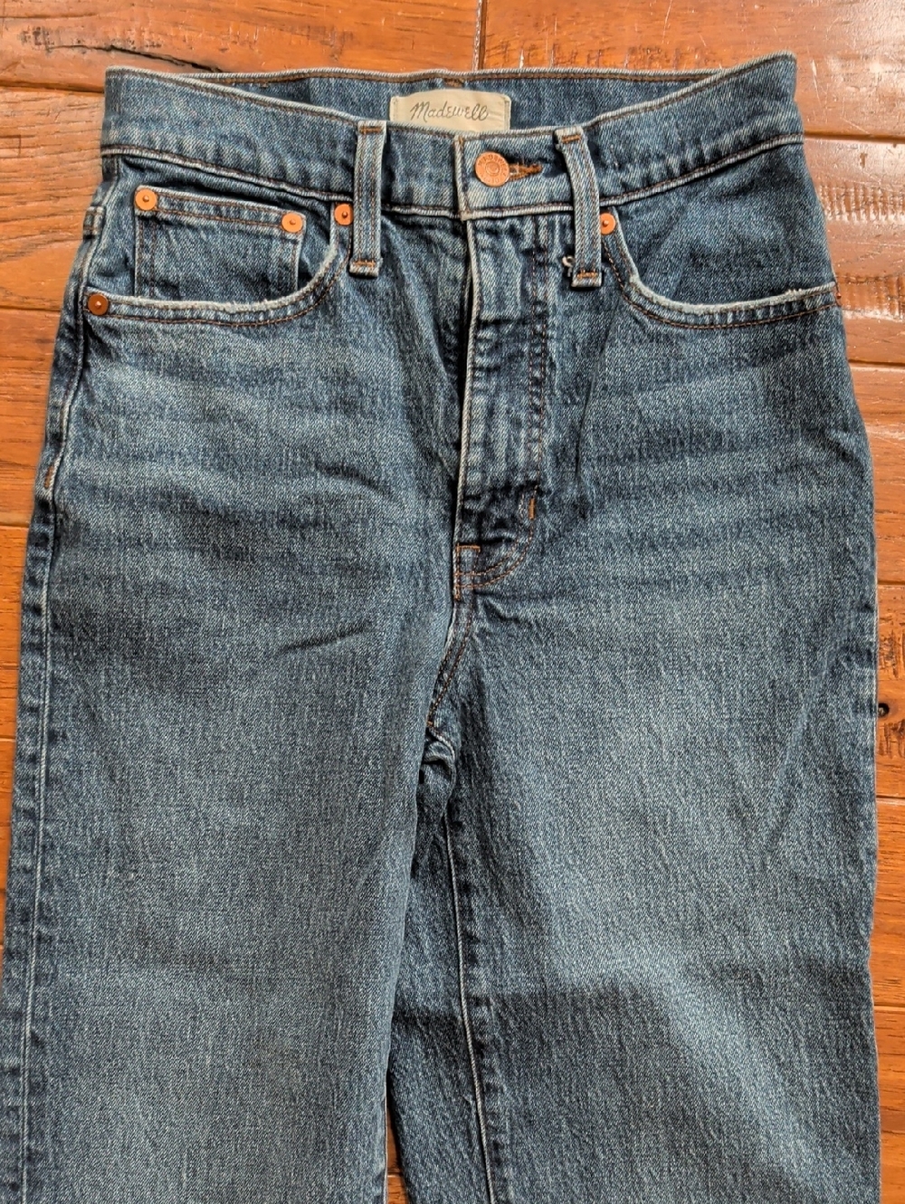Madewell Balloon Barrel Jeans in Dark Blue Denim - Picture 3 of 9